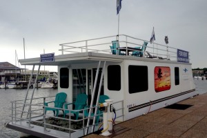 Lake Conroe Boat Rentals - Houseboat